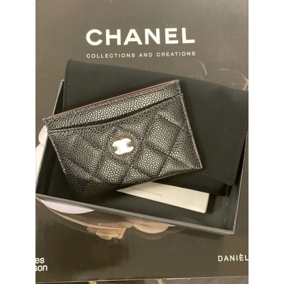 CHANEL GOLD Classic Black Caviar Leather Card Holder - Picture 4 of 15